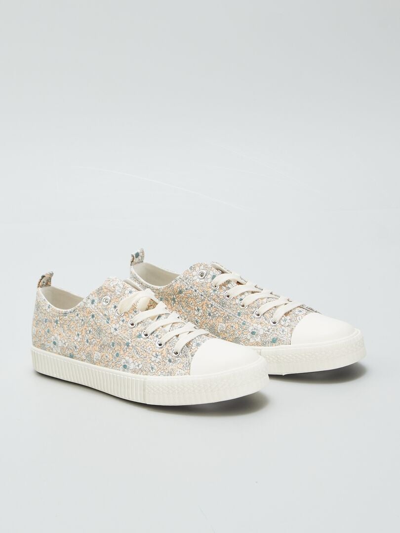 Tênis de lona com estampa floral - Cáqui