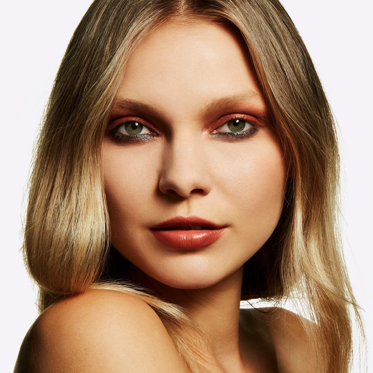 MAC ilgai išliekantis maskuoklis „Concealer Pro Longwear“ – 9 ml
