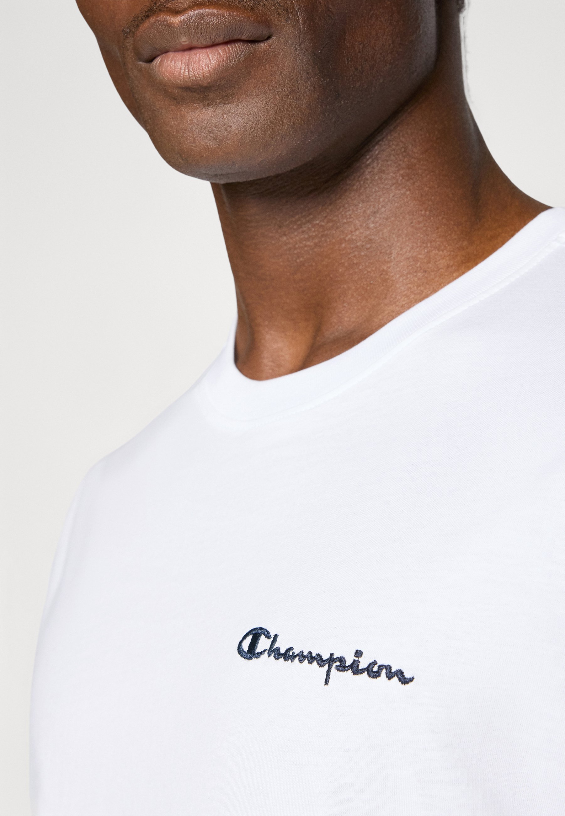 Champion ICONS CONTRAST CREWNECK - Basic T-shirt - wit