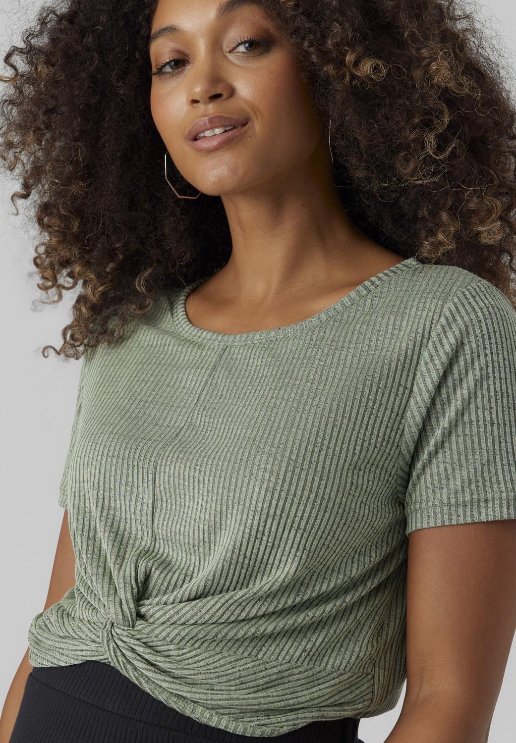 MAMALICIOUS MLANLI JUNI - T-shirt met print - rookgroen melange