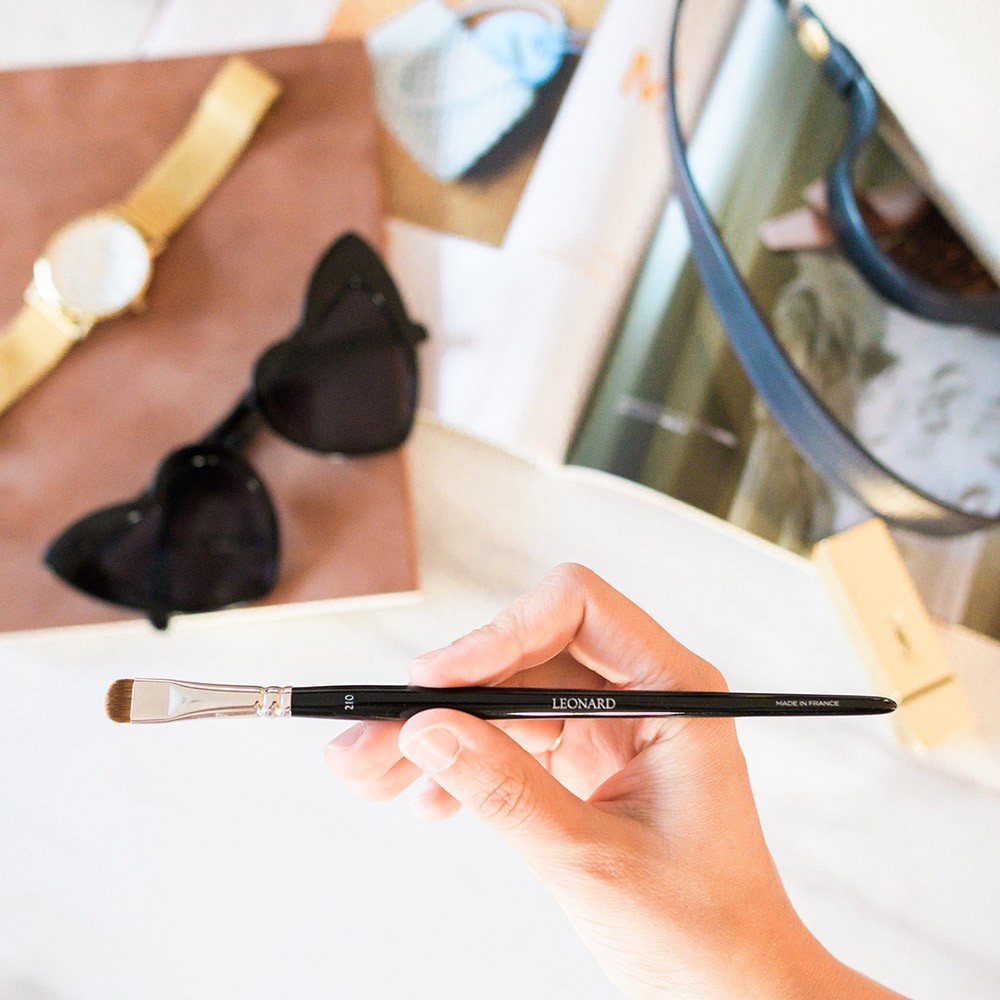 Leonard brushes Mini ombreur plat bombé n°210