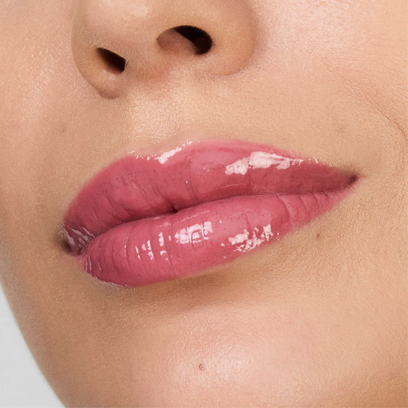 Estée Lauder Pure Color Melt Glosstick, batom em bastão altamente pigmentado.