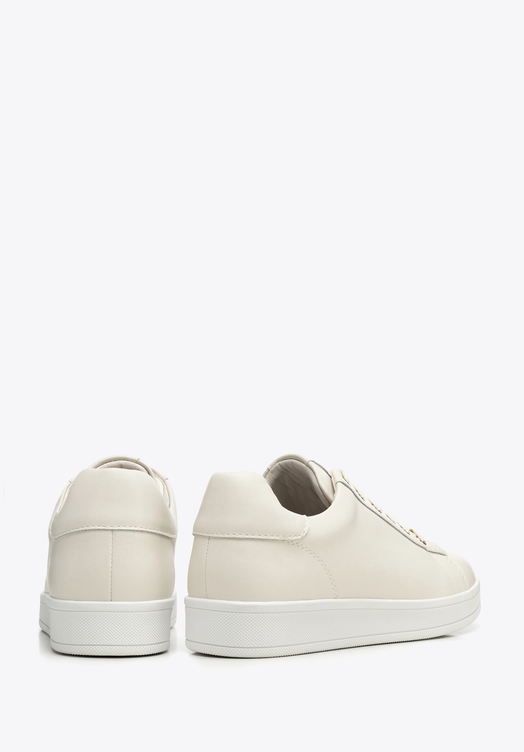 Damskie sneakersy skórzane na platformie kremowe