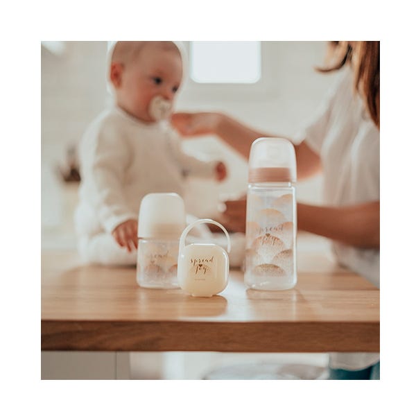 Anatomisk silikonnappflaska | 270 ml