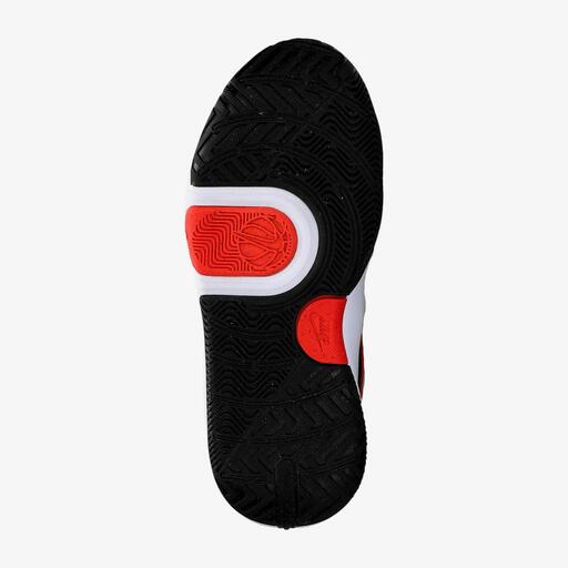  Nike komandas ažiotāža