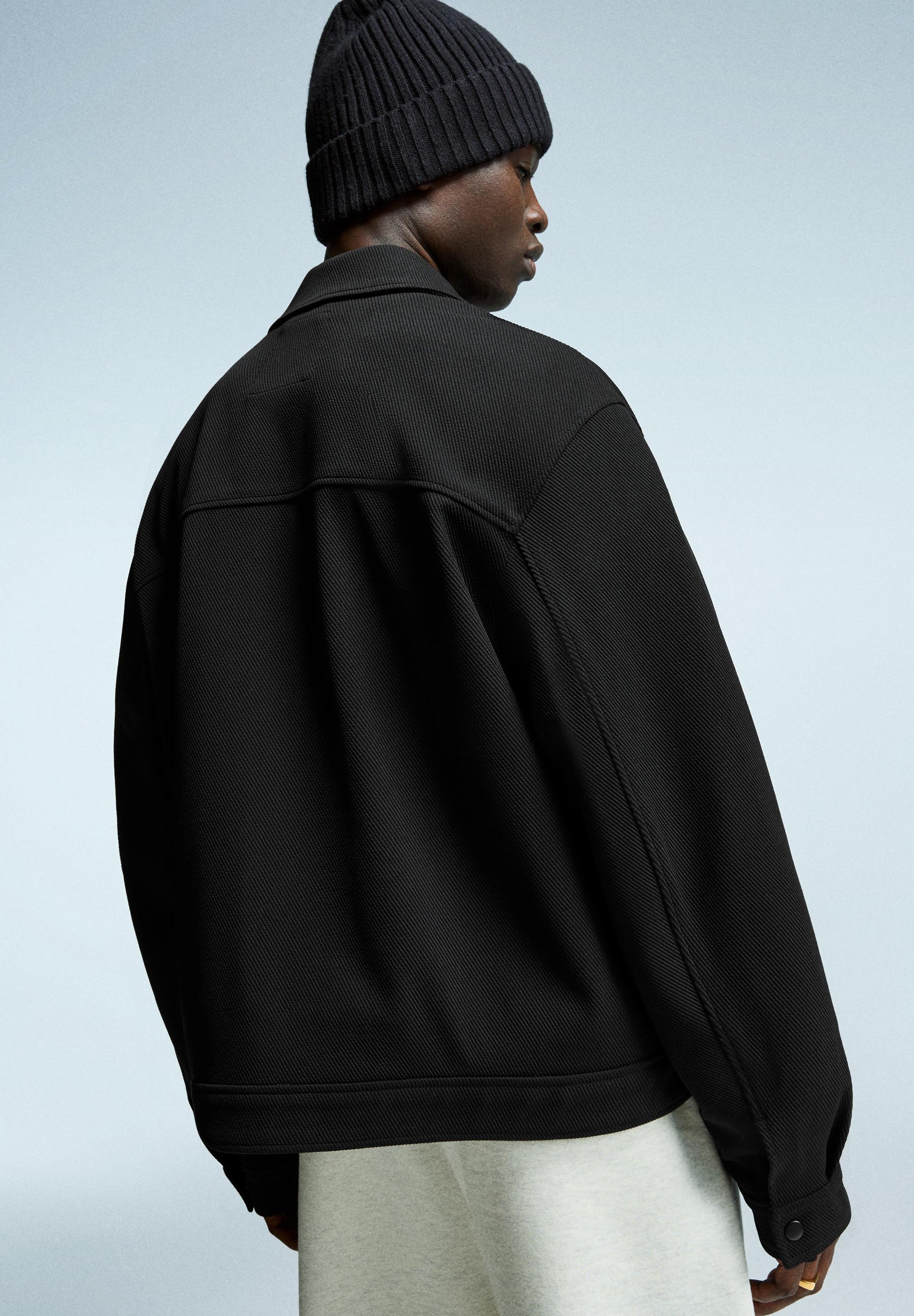 Bershka TEXTURED - Veste légère - noire