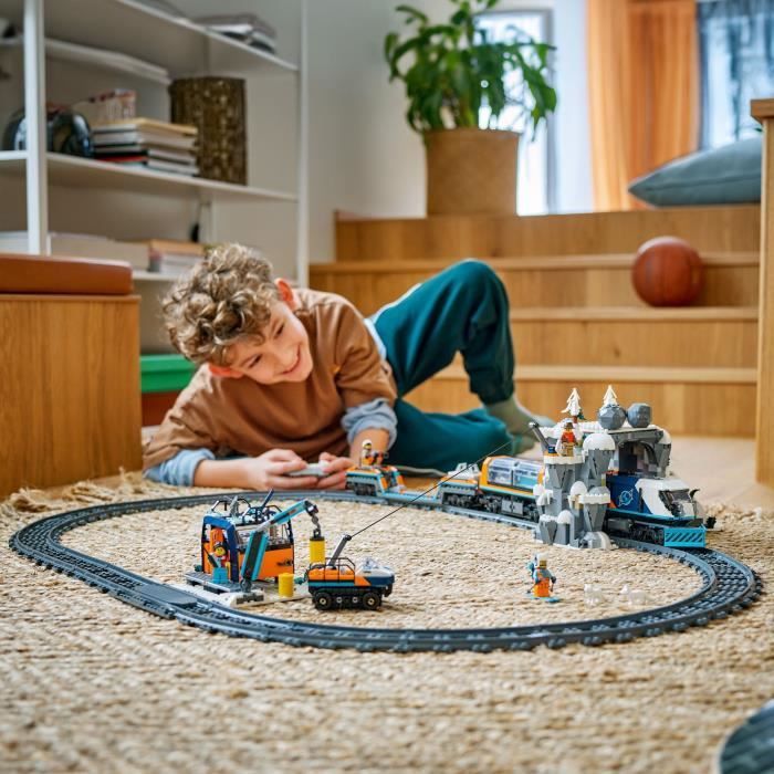 Tren Expreso Exploradores Árticos LEGO City 60470 - Juguete para niños de 7 años en adelante