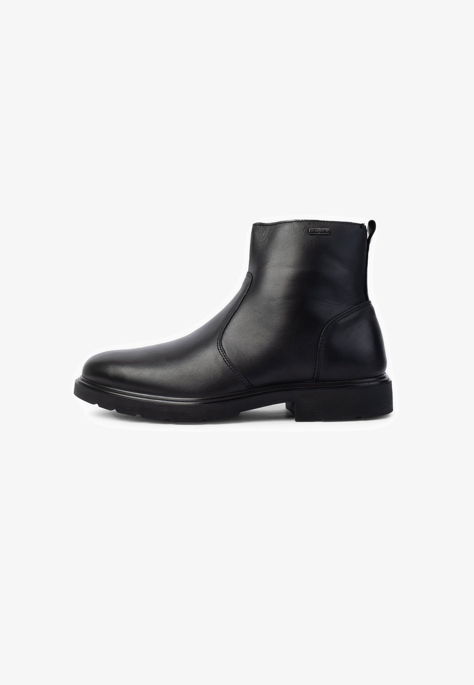 Bata Classic aulinukai iki kulkšnių - juodai