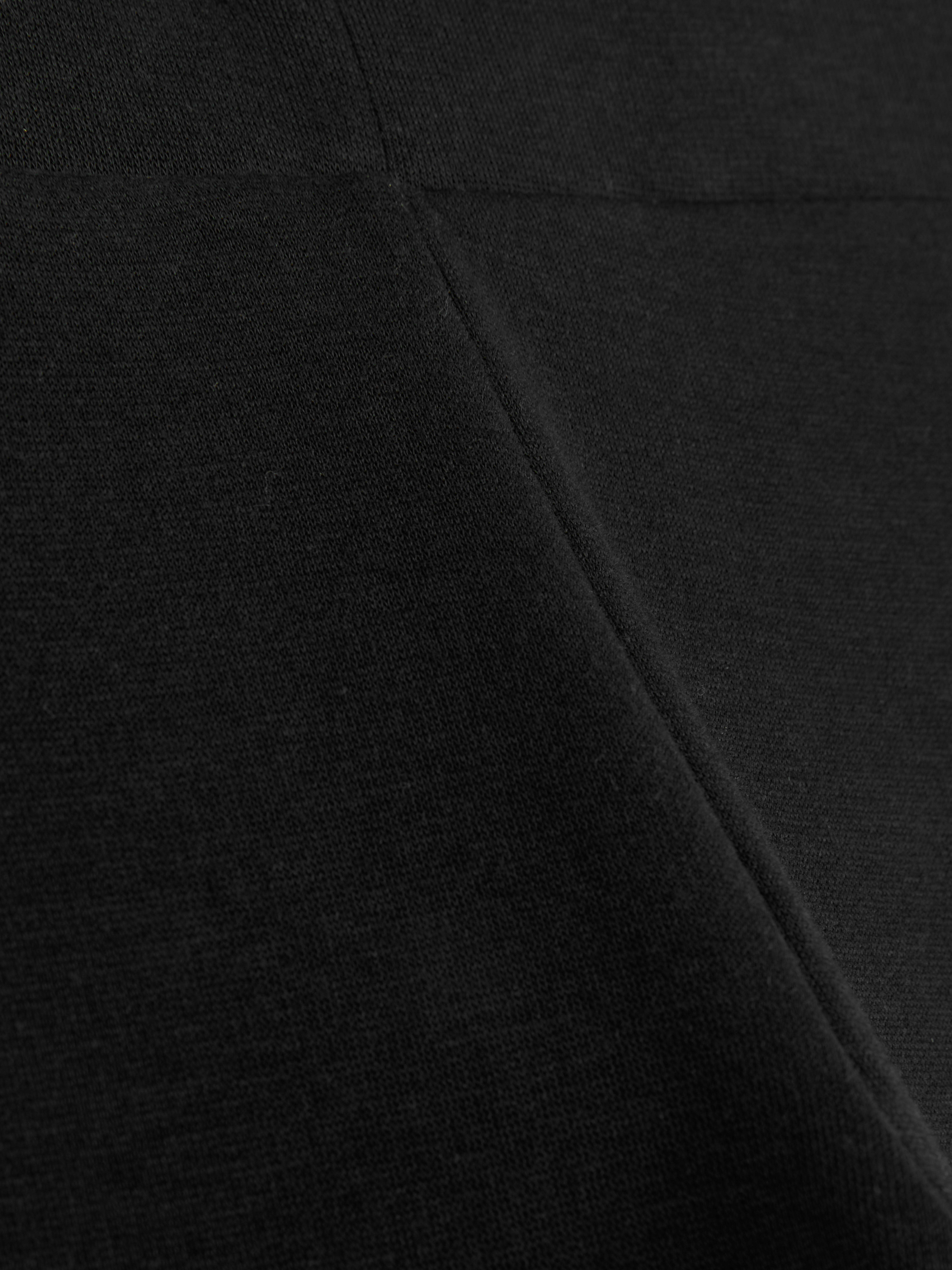 Zachte gevoerde legging Een basic legging met een elastische taille en zachte voering