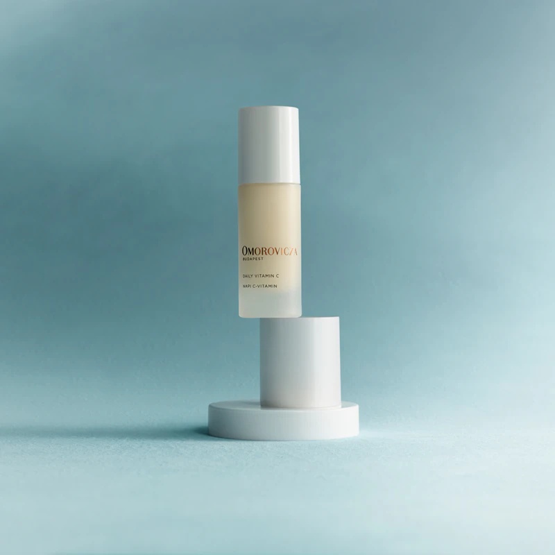 Omorovicza Hydro-Mineral ikdienas C vitamīna mirdzošais serums ar C vitamīnu