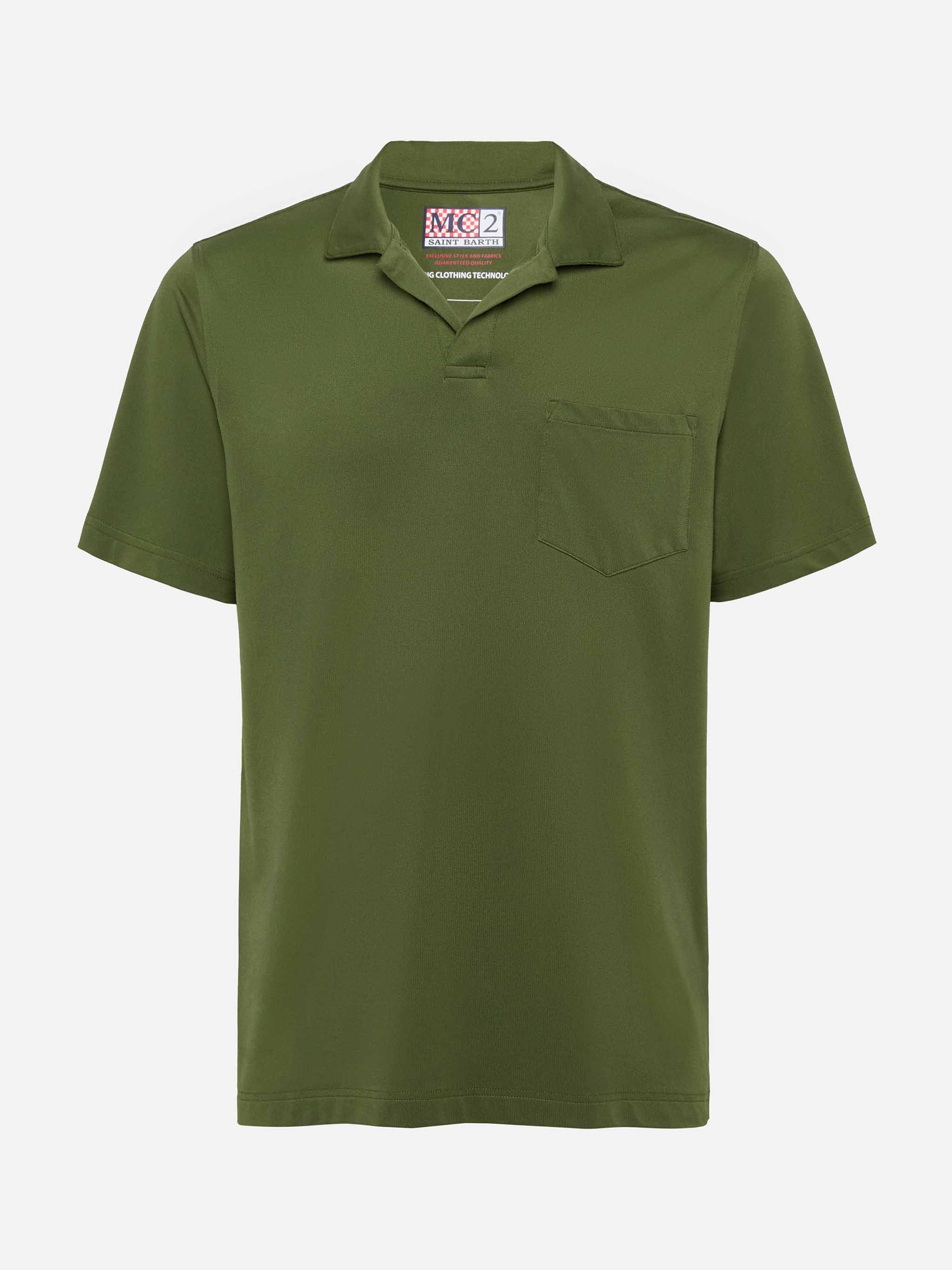 Camber polo shirt van technisch piqué in militaire groene kleur
