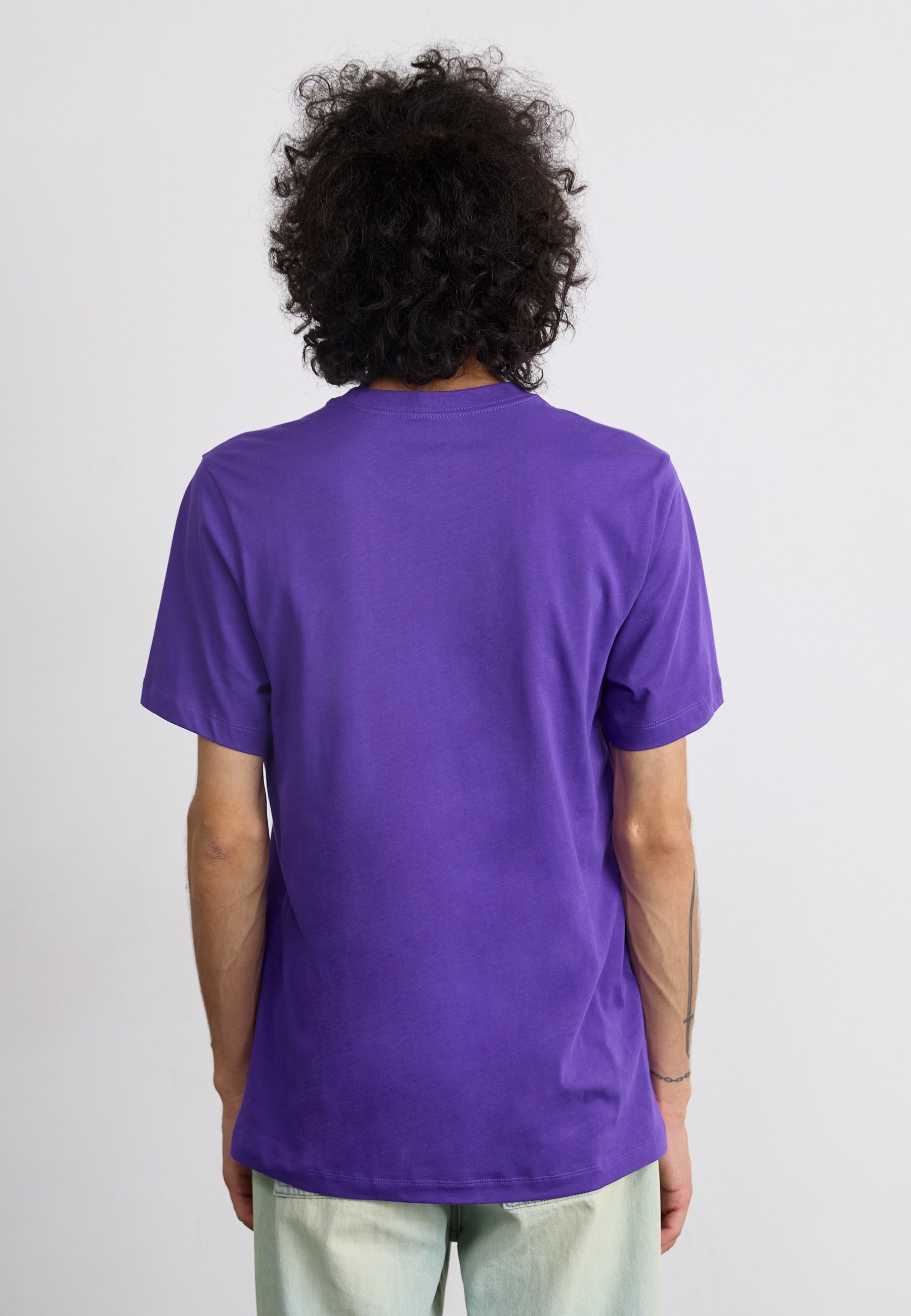 Nike Sportswear Basic T-skjorter