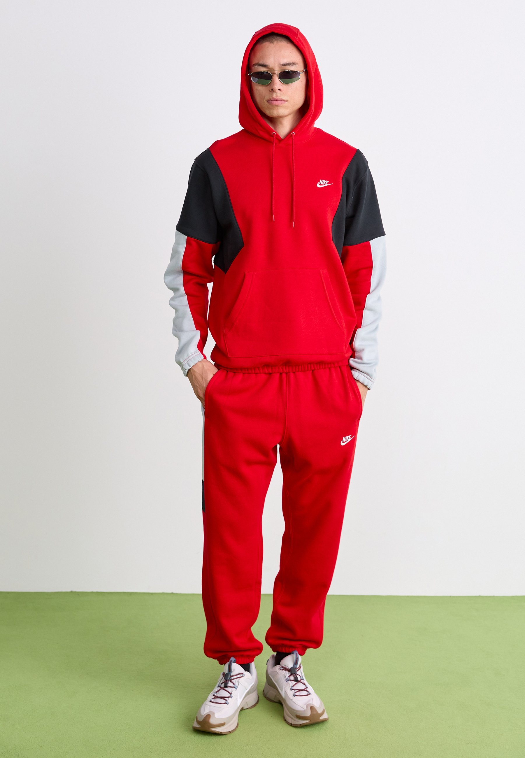 Nike Sportswear trainingspakken
