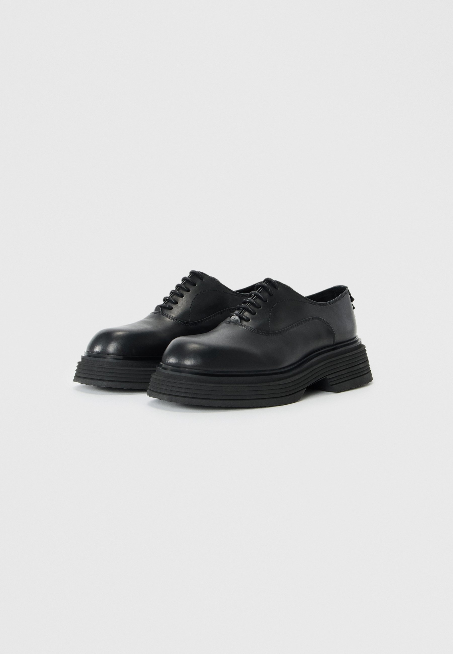 The Antipode BROGUE - Scarpe stringate - nere