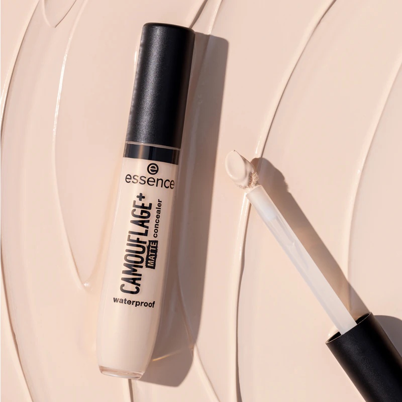 essence CAMOUFLAGE+ MATTE течни коректор са мат завршницом