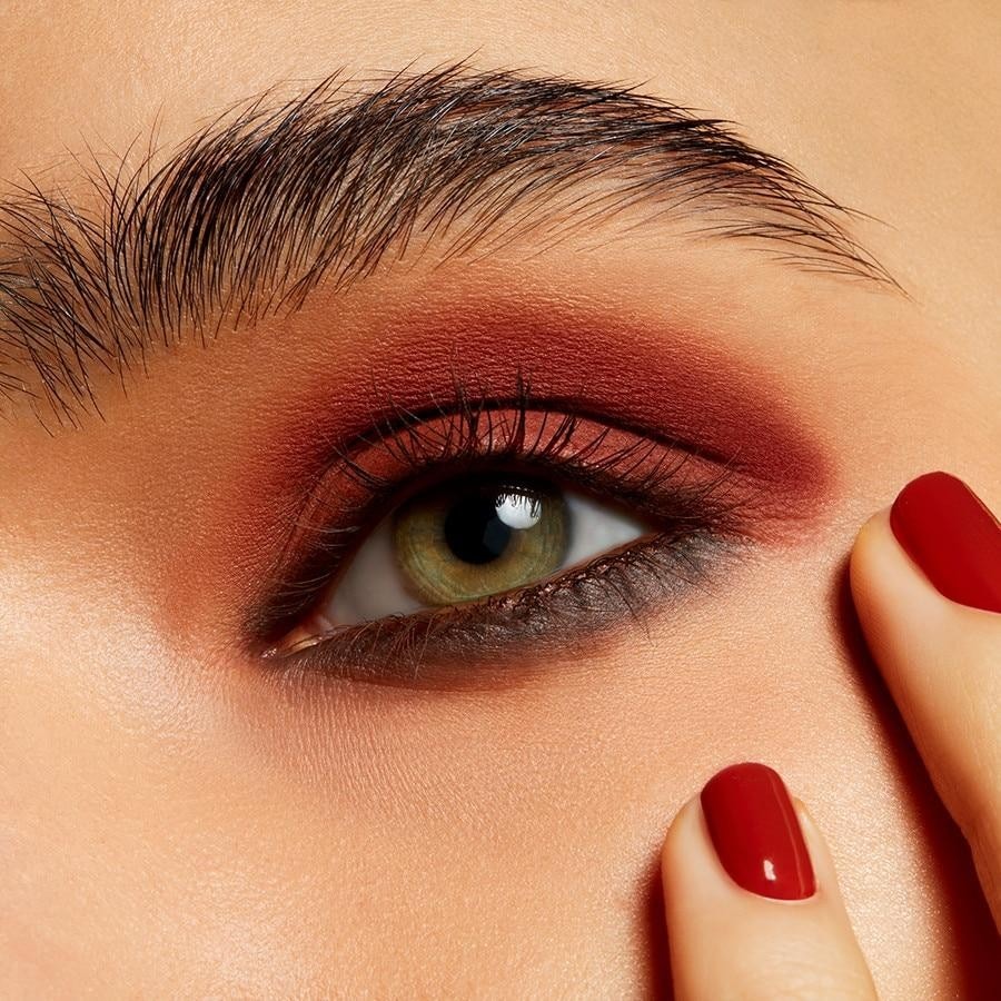 MAC Eyeshadow Powder Kiss lágy matt szemhéjfesték - 1,5 g