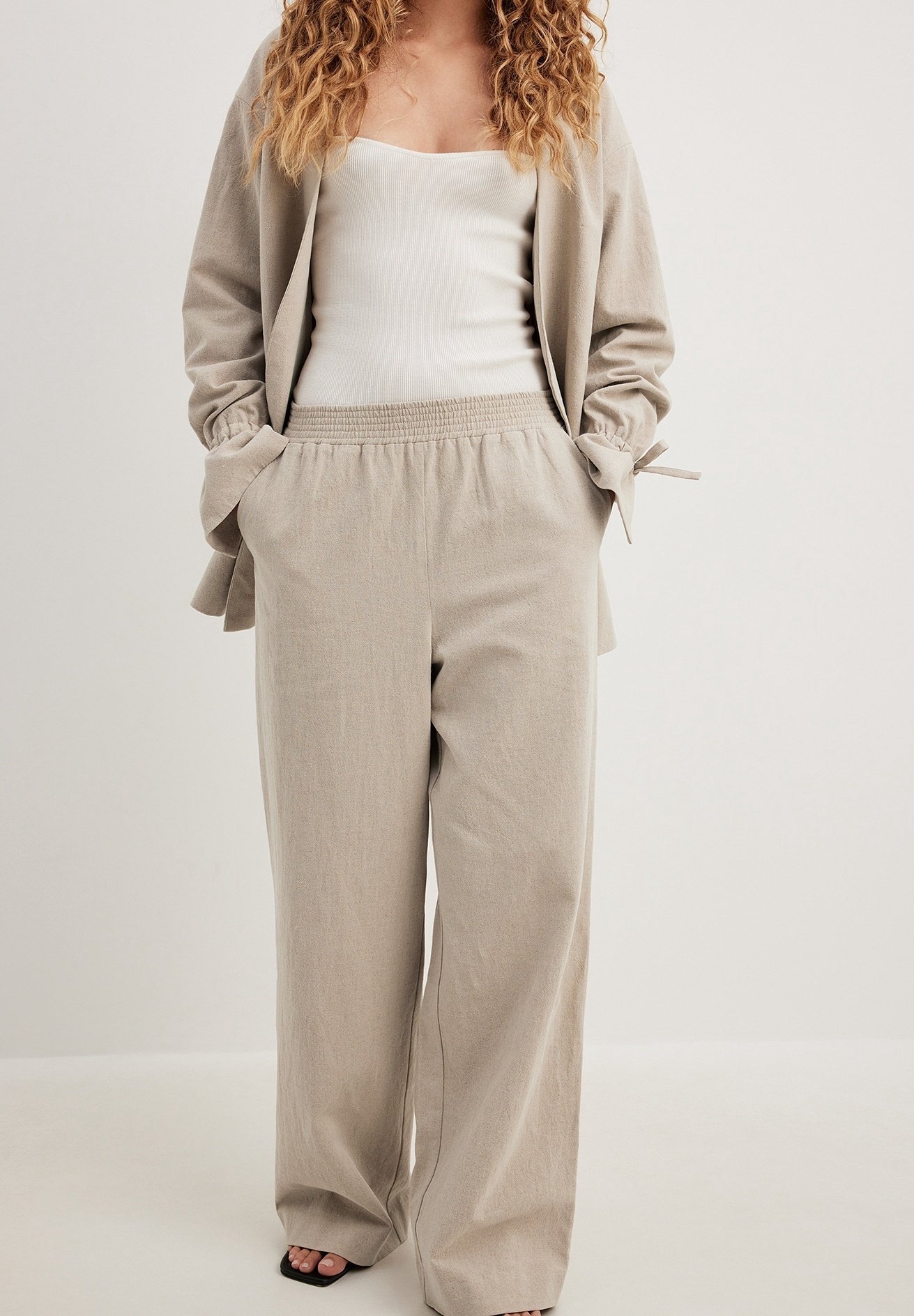 NA-KD Broek - beige