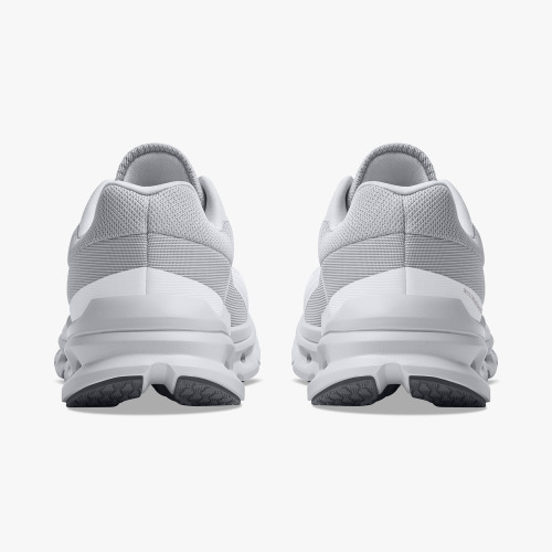 On Cloudrunner Wide