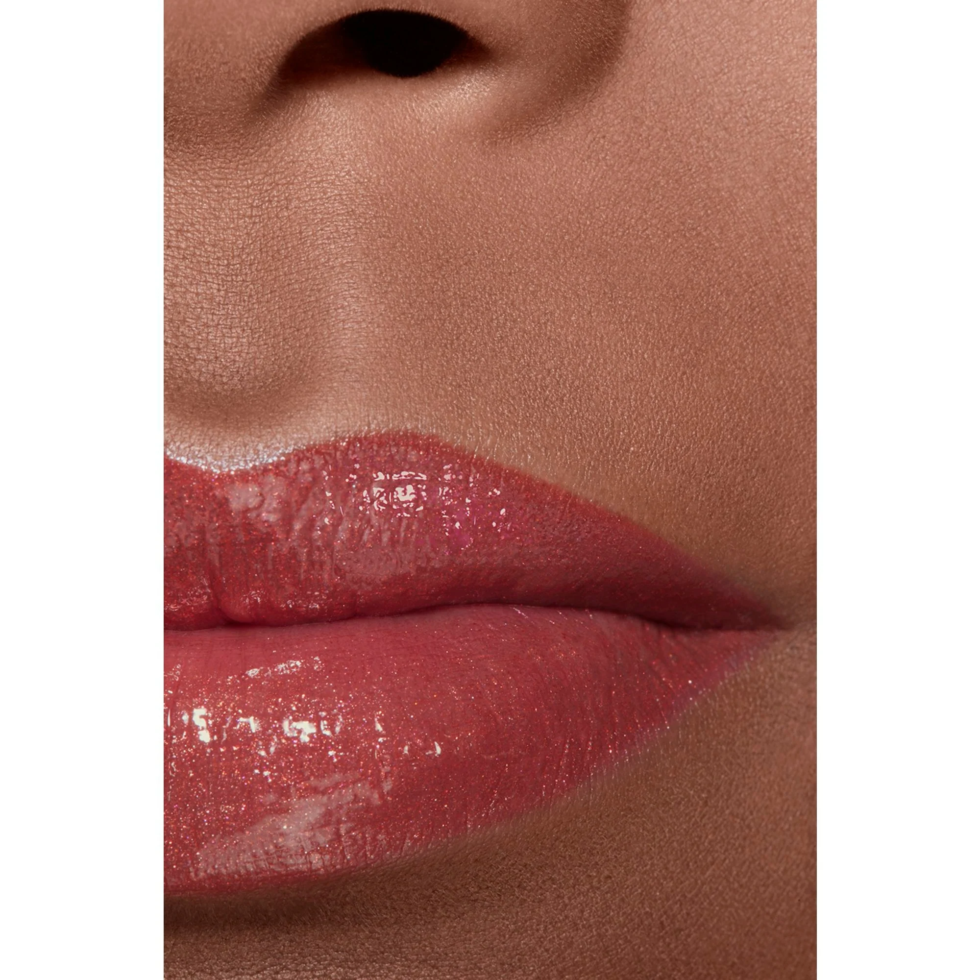 ROUGE COCO FLASH - COLORE, BRILLANTEZZA E INTENSITÀ IN UN FLASH