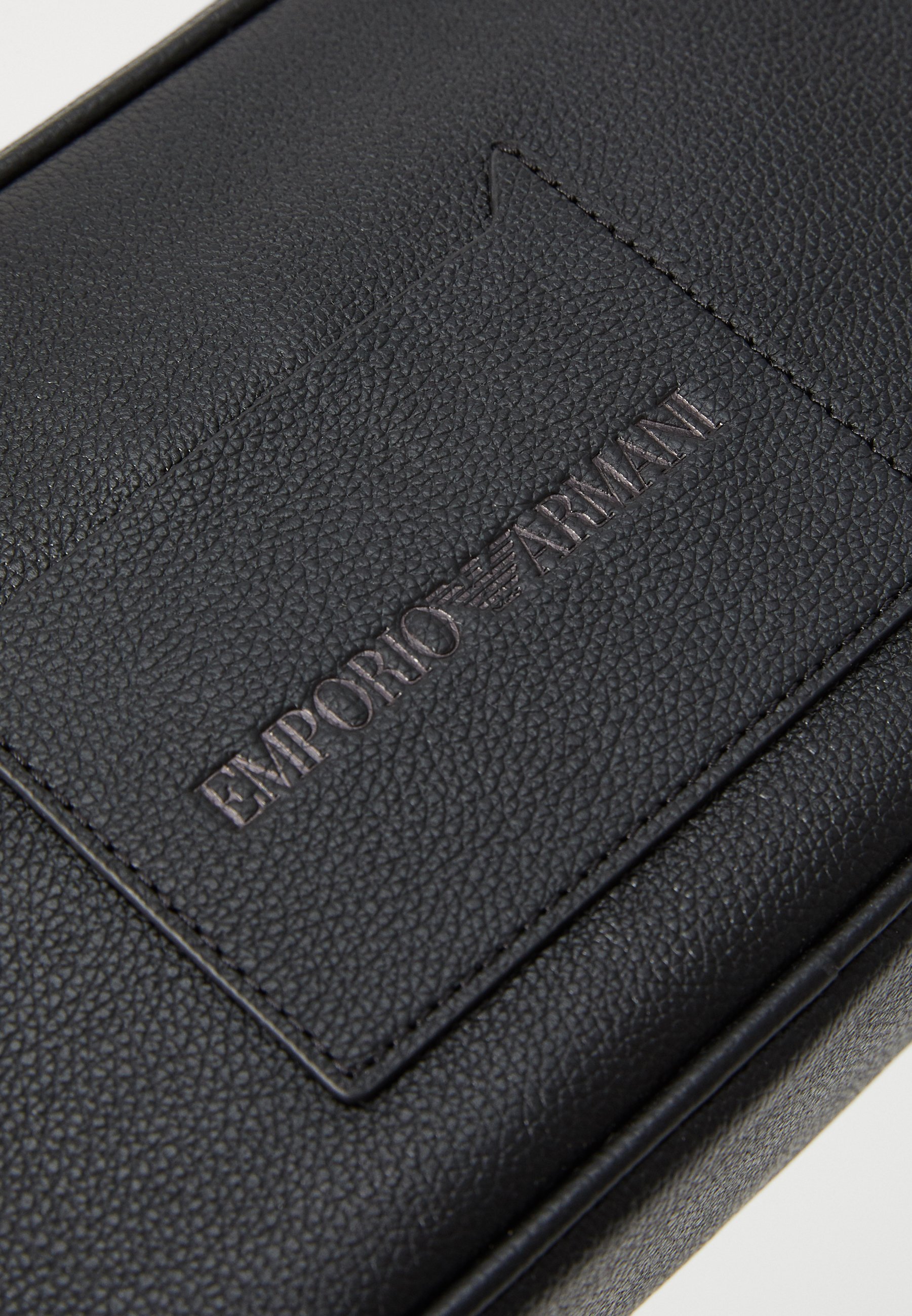 Emporio Armani Travel