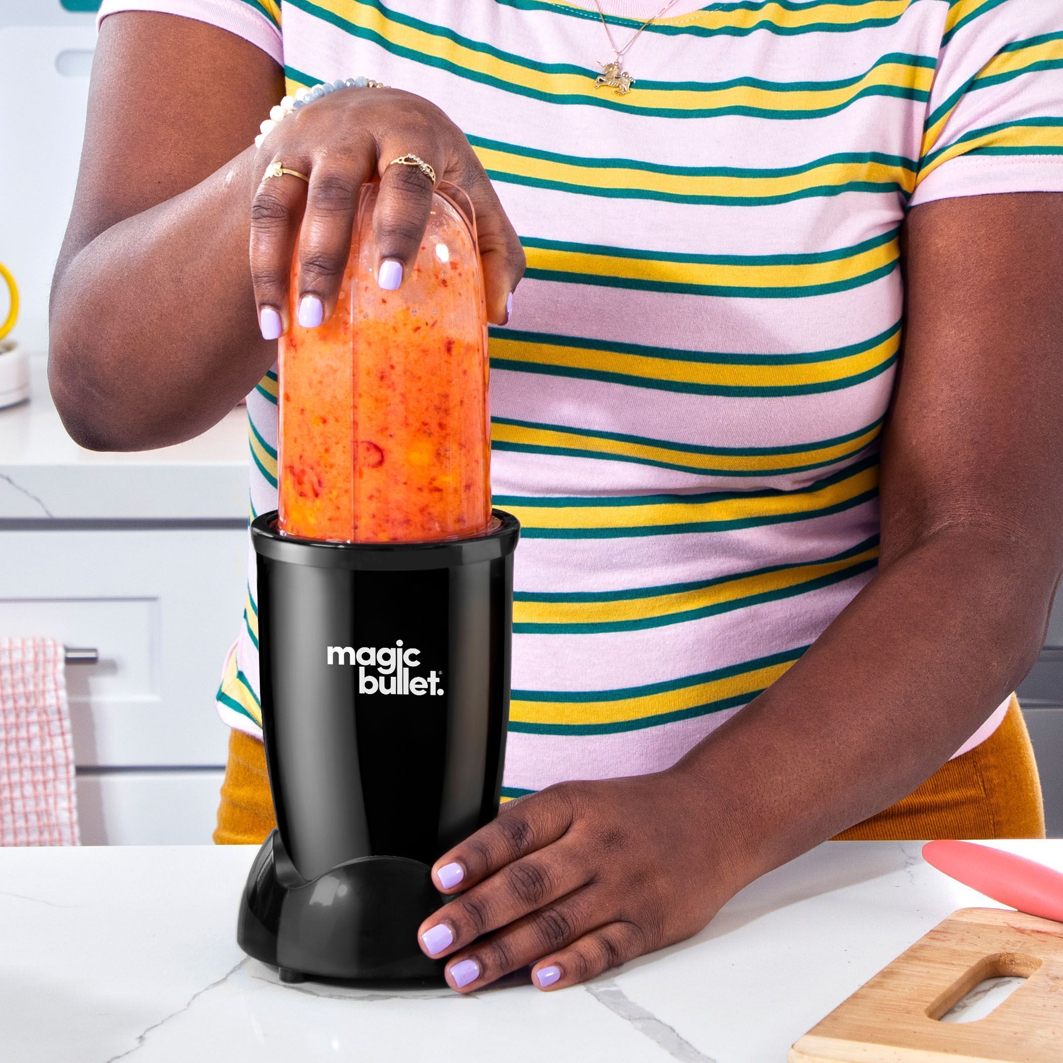 Blender - NUTRIBULLET MagicBullet - MBR04B - 200W - 560 ml - Zwart - Inclusief 1 reisfles - BPA-vrij