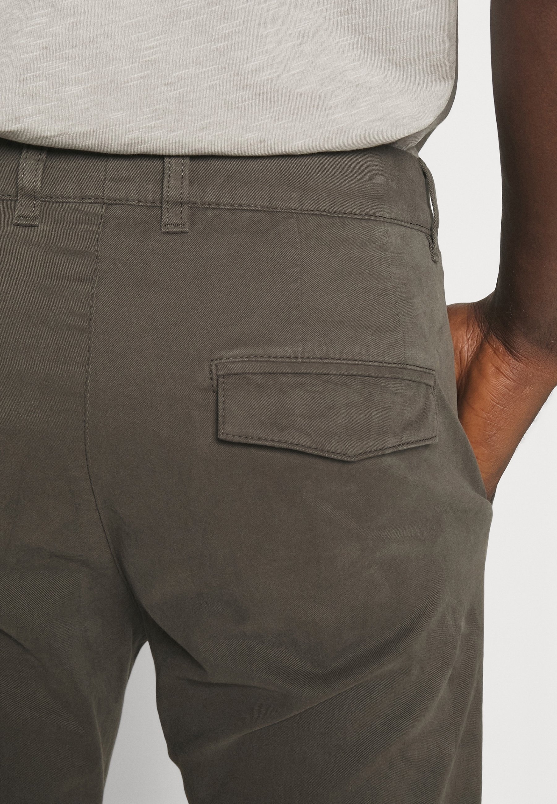 DRYKORN Chinos - groen