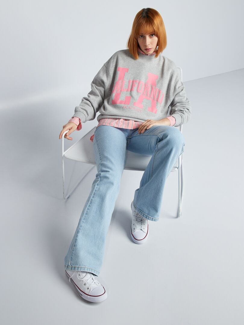 Bedrukte fleece sweater - GRIJS