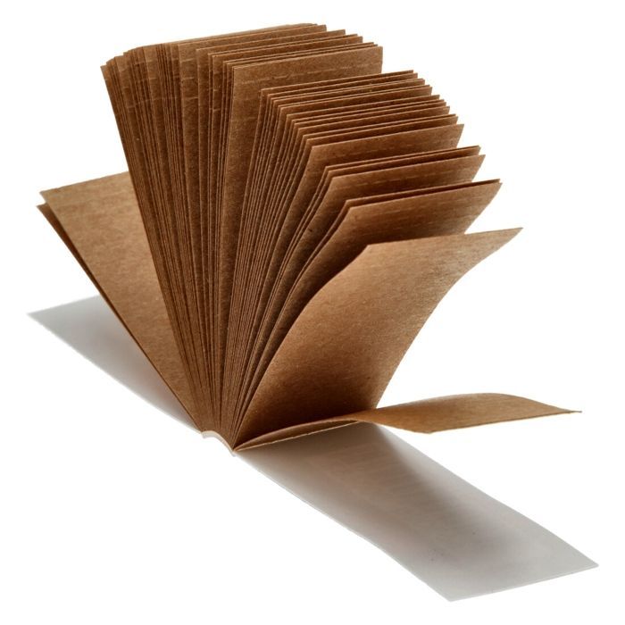 Box of 50 cardboard filter booklets for 25mm cigarettes with unbleached paper