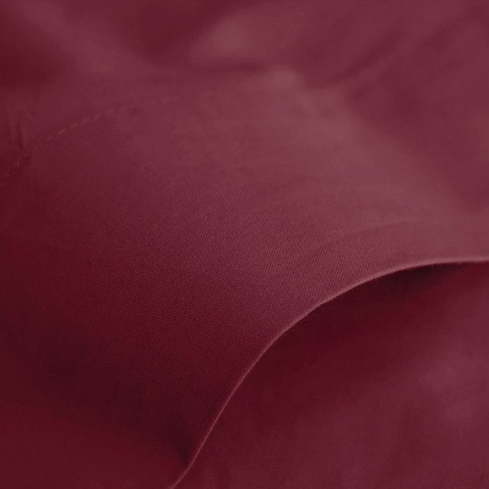 Hochwertiges Spannbettlaken für Einzel- und Doppelbetten – Premium Granat – 240 x 300 cm für ein Doppelbett