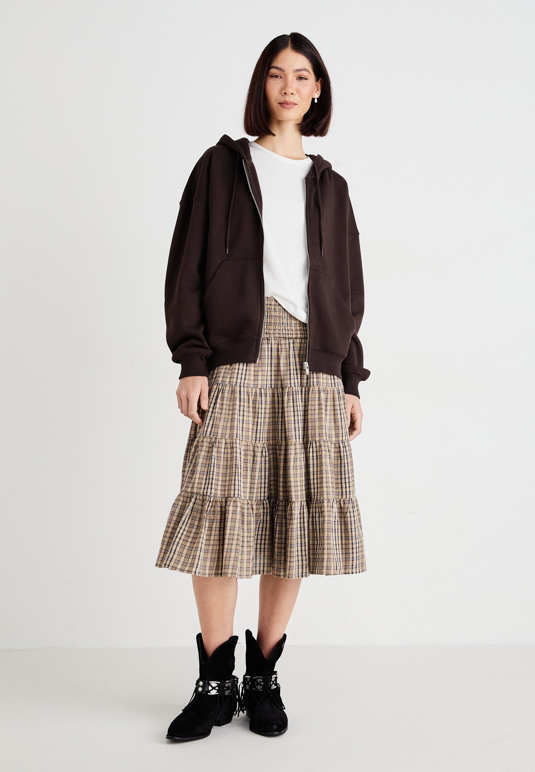 Gina Tricot lukuga dressipluus - mutt