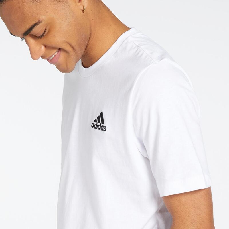  Logo mic adidas