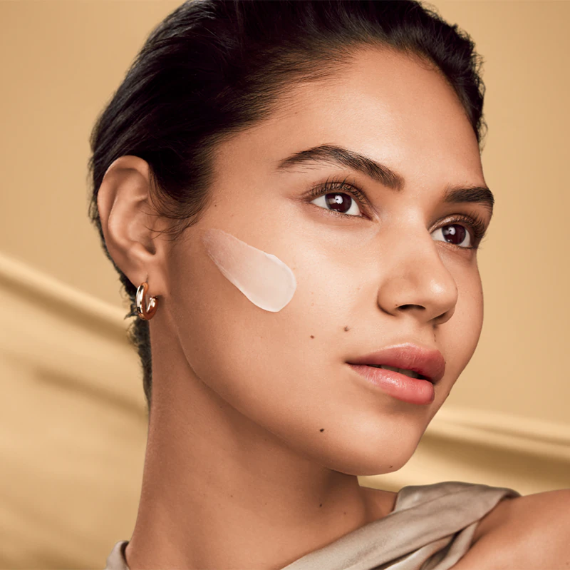 Estée Lauder Revitalizing Supreme+ Youth Power Creme: creme de dia lifting e firmador para iluminar e suavizar a pele.