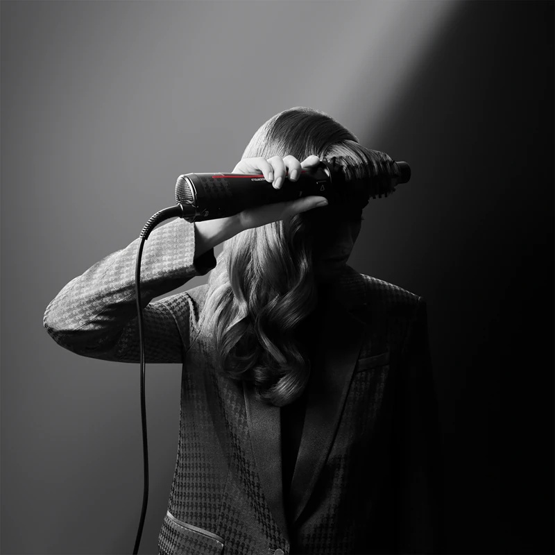 Rowenta Karl Lagerfeld Pro Stylist CF961LF0 krtača za vroč zrak