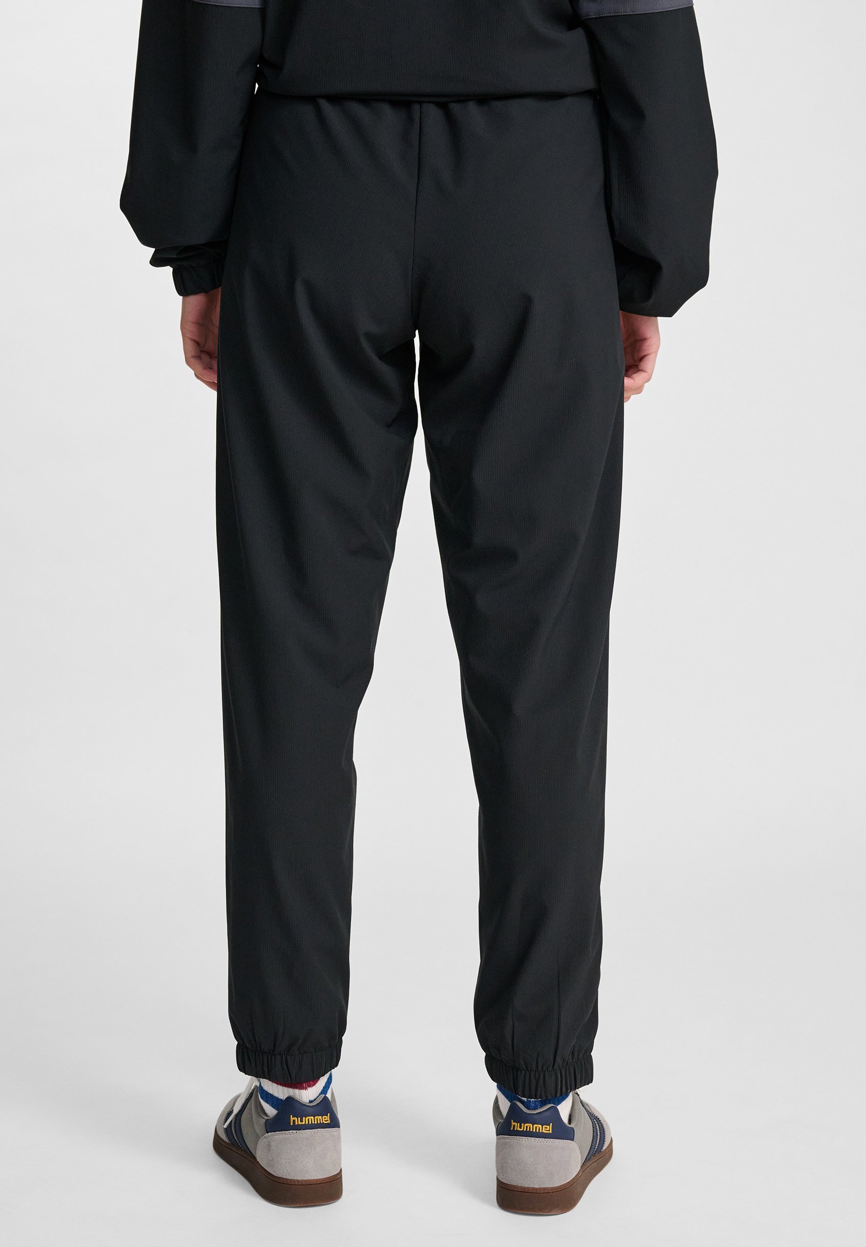 Pantaloni della tuta Hummel - neri