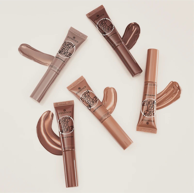 „Essence Baby Got Bronze“ skystas bronzantas