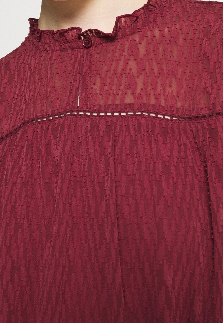 ONLY suknelė – raudona