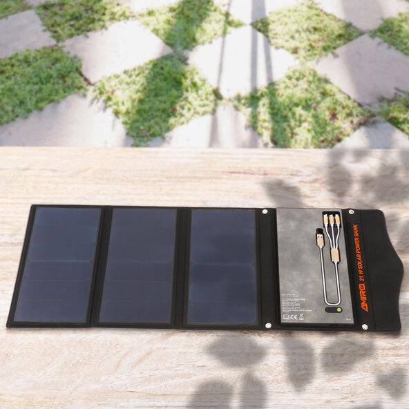 Solcellsbank LX PB21