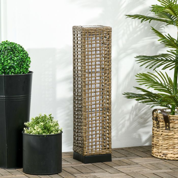 Outsunny outdoor solar floor lamp - with light sensor - modern style - waterproof - made of woven resin - 69 cm - sand