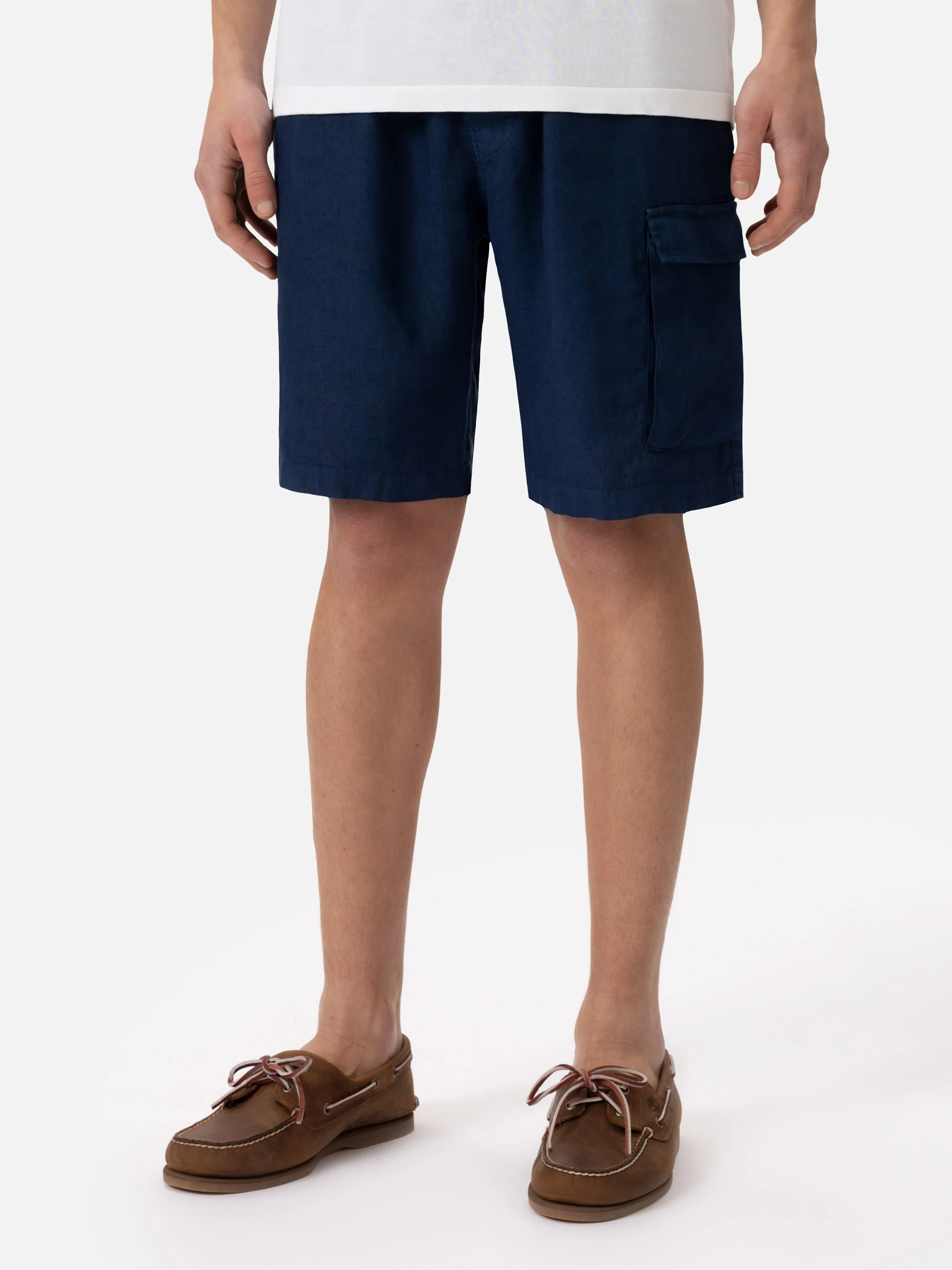 Herenbermudashorts van linnen in marineblauw, elastische tailleband, trekkoord, utility-zak, achterzakken met knoopsluiting, merklabel | MC2 Saint Barth