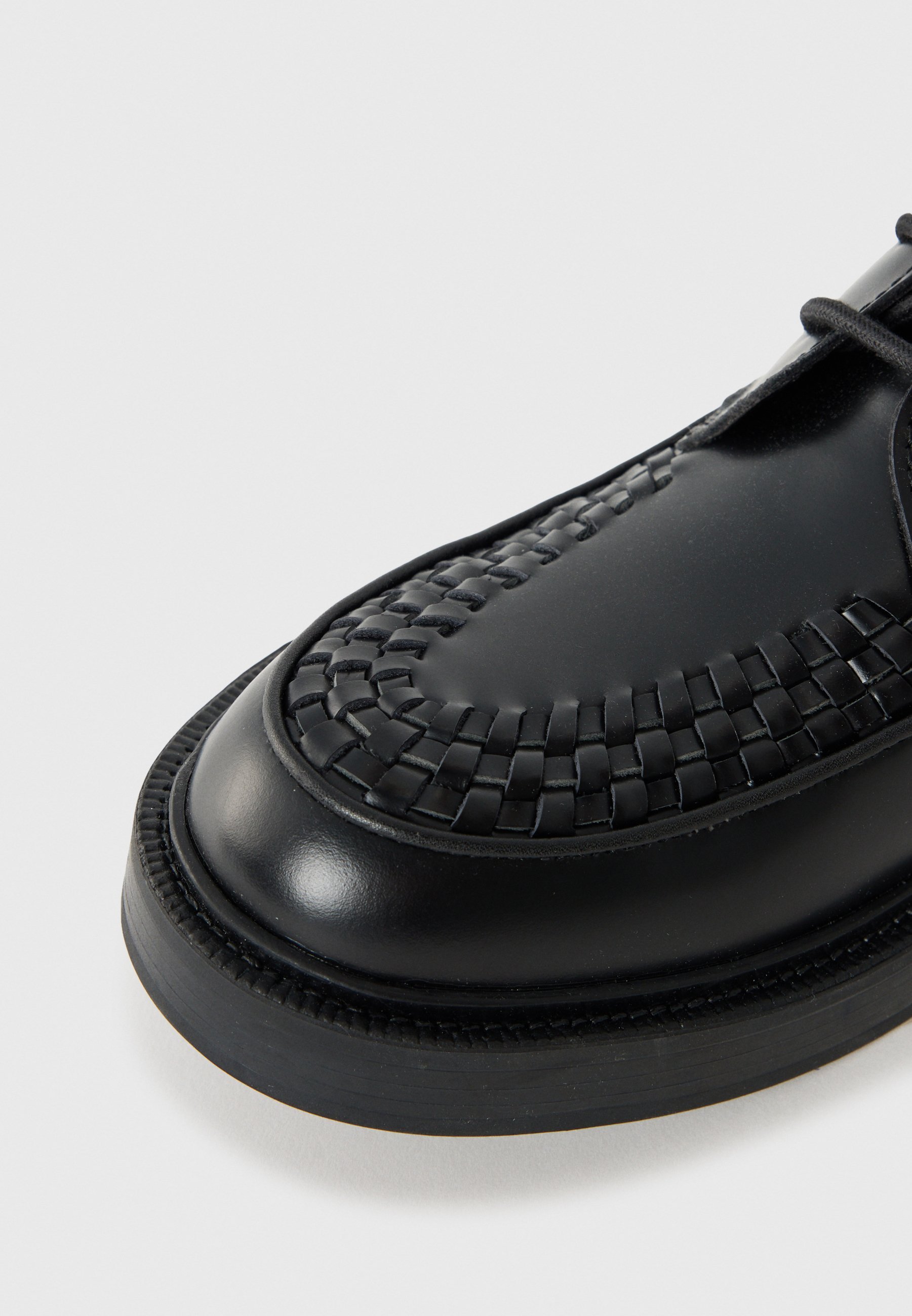 ALDO ROCCO - Chaussures à lacets élégantes - noires
