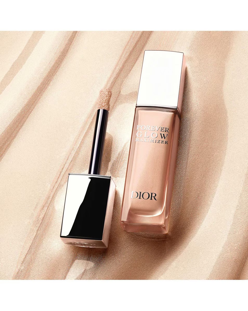 DIOR FOREVER Glow Maximizer - Iluminator lichid de lungă durată