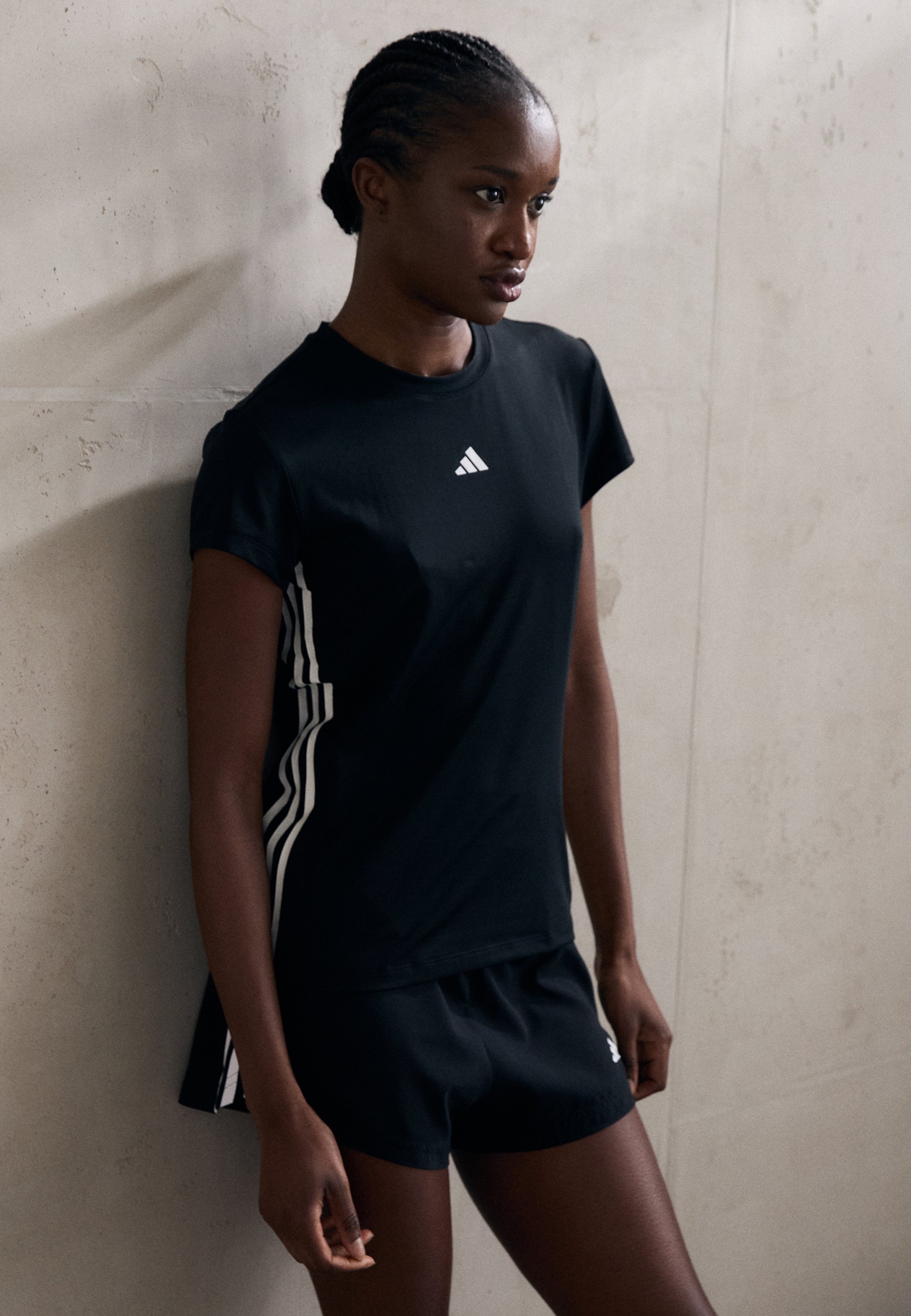 T-shirt adidas Performance Sports - noir/blanc