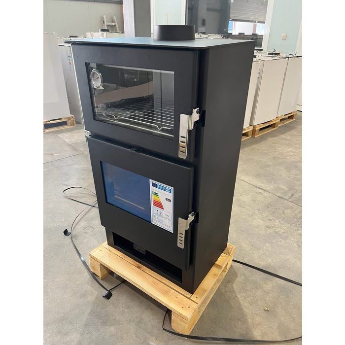 Estufa de leña Verso F de acero inoxidable - 9 kW | Con horno de acero inoxidable para cocinar de forma tradicional.