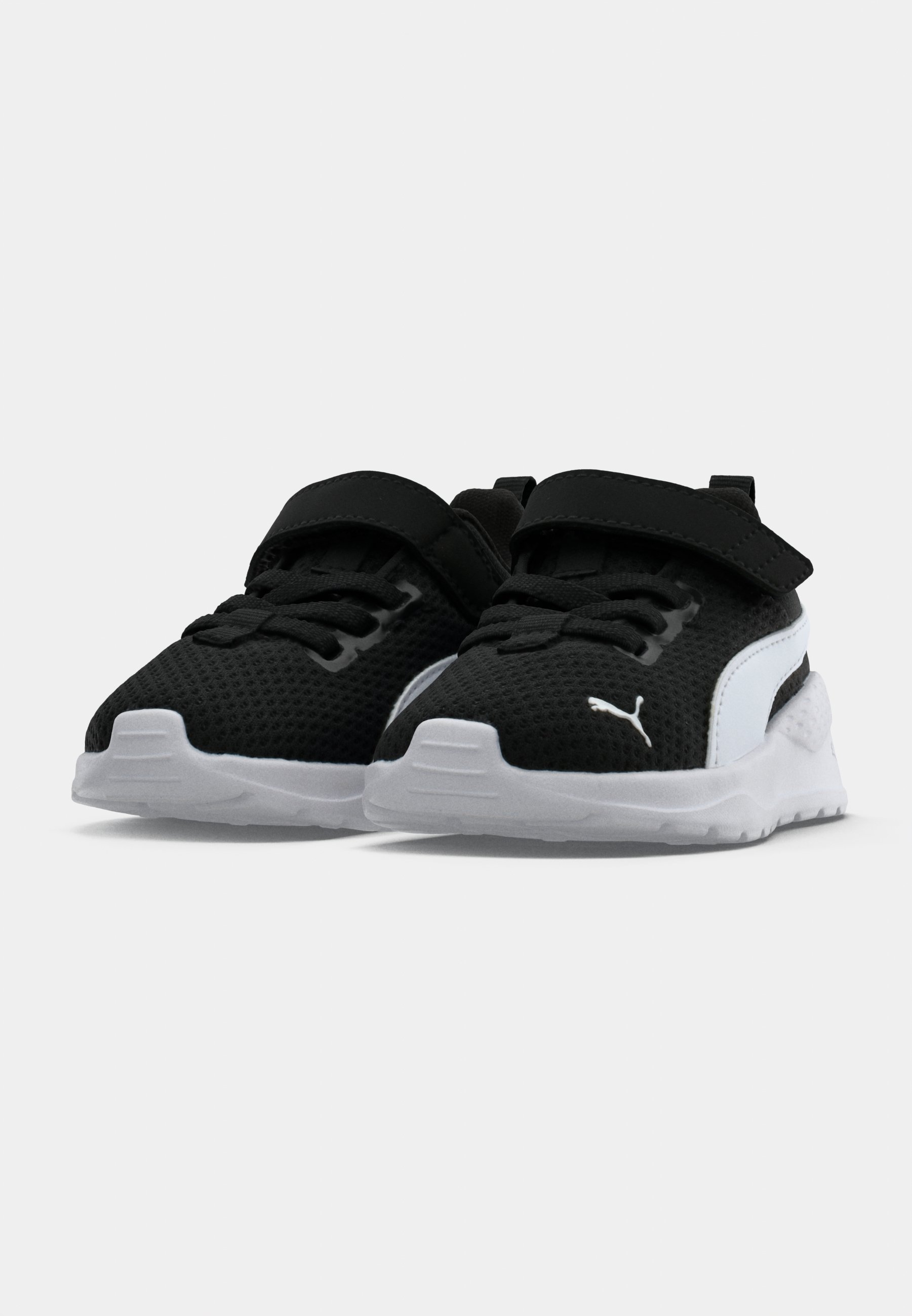 Puma ANZARUN LITE UNISEXE - Chaussures de course sur route - noir/blanc