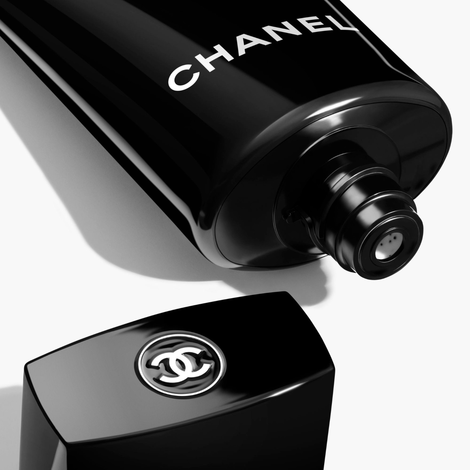 Čistilna maska CHANEL Piling maska CHANEL Camellia - 150 ml
