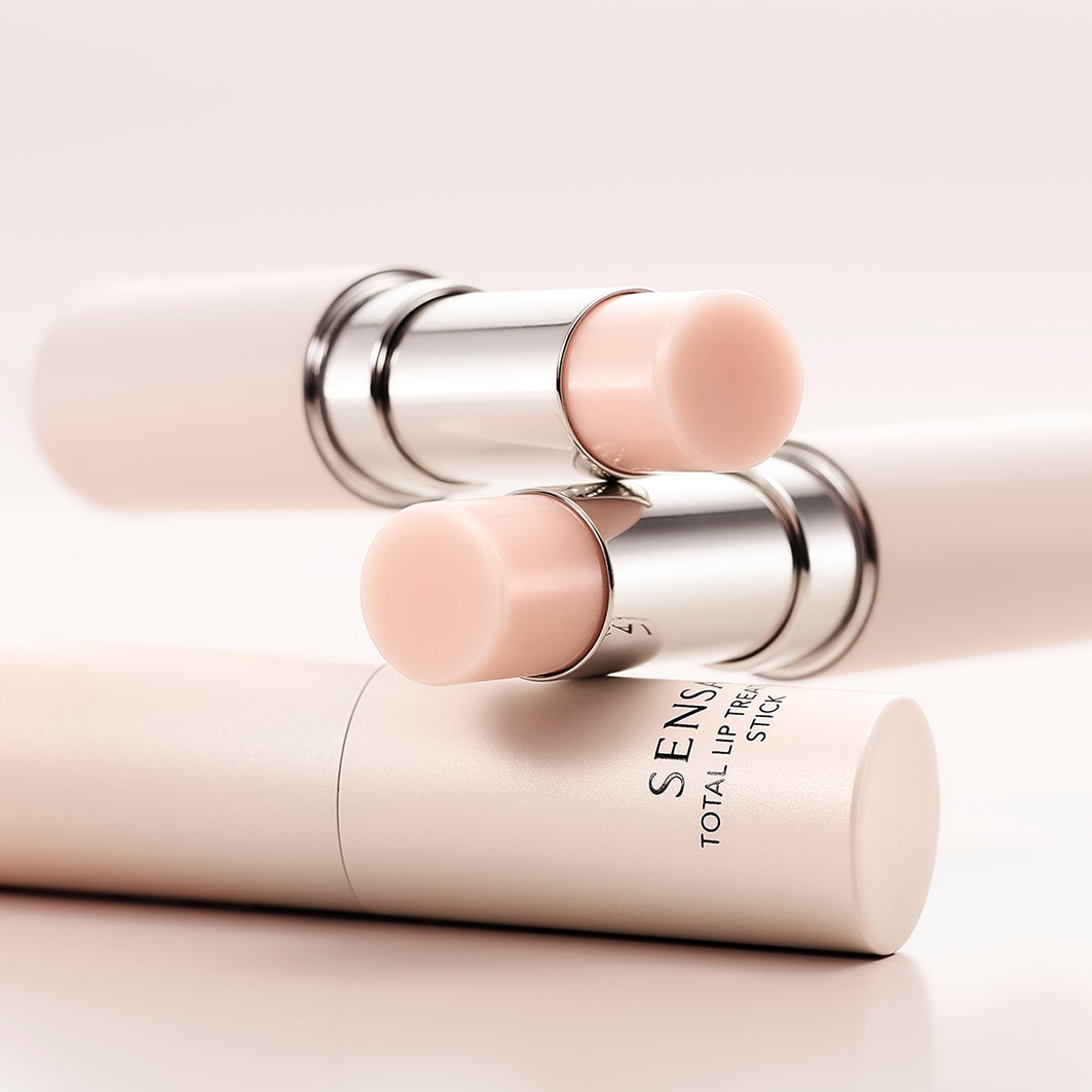 Bálsamo labial SENSAI Expert Products TOTAL LIP TREATMENT STICK - 5,2 g