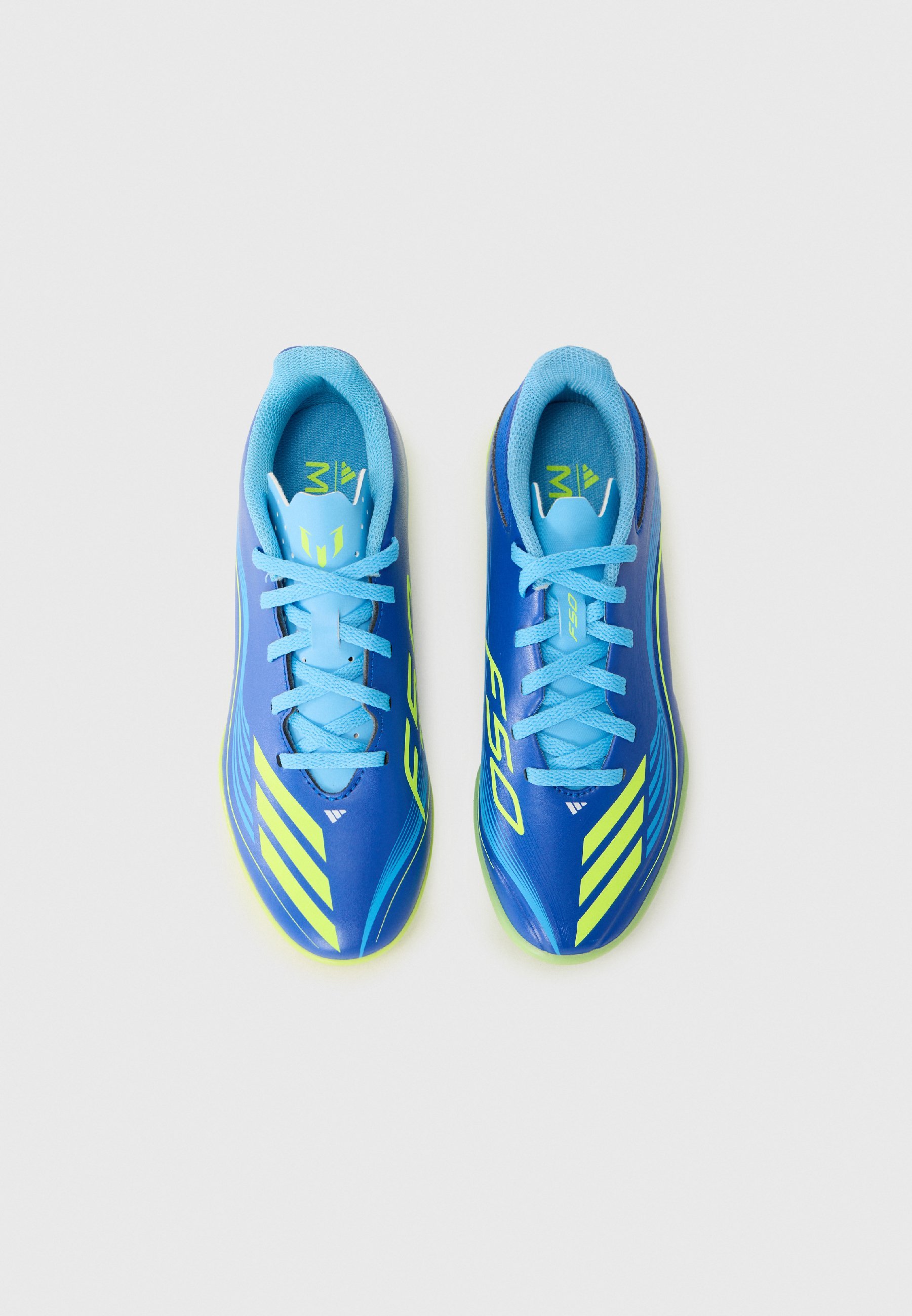 adidas Performance F50 UNISEXE - Chaussures de football pour terrain synthétique - bleu roi/jaune solaire