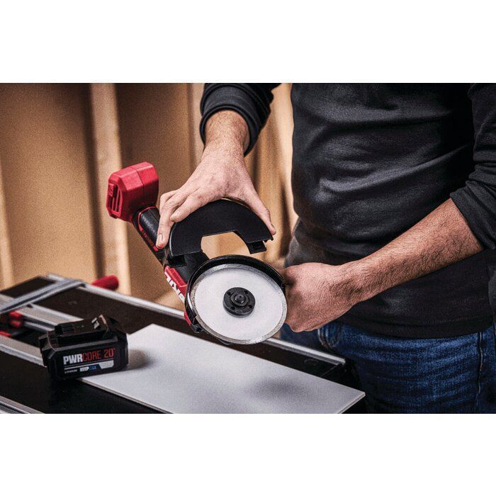 Meuleuse d’angle sans fil - SKIL - 20V Max (18 V) - sans charbon - Ø 115 mm - 4,0 Ah - système Clic - 3922 DA