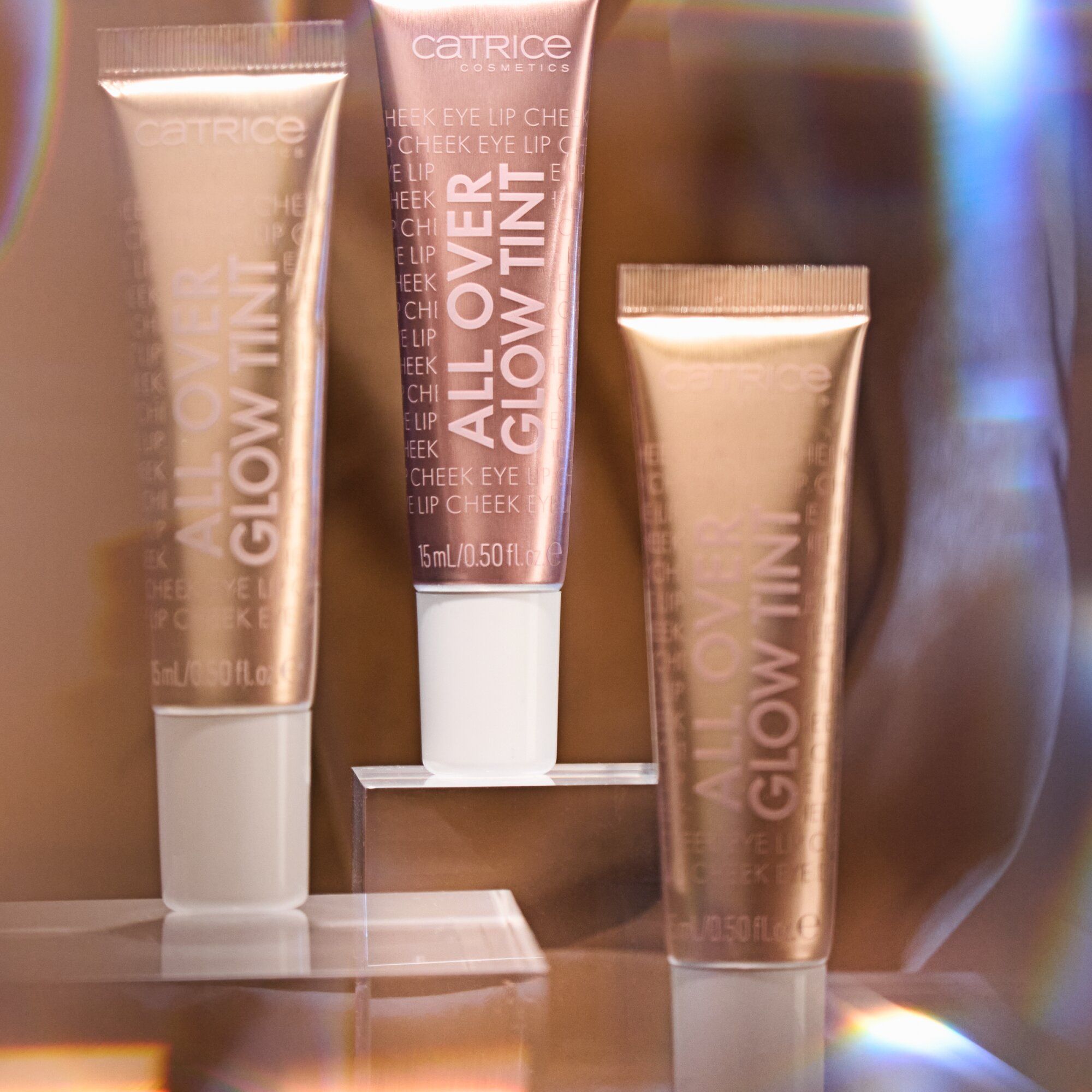 Хајлајтер са нијансом All Over Glow Хајлајтери