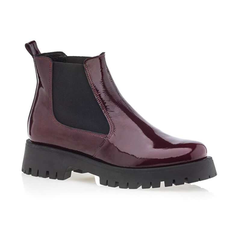 Rote Damenstiefel / Stiefeletten